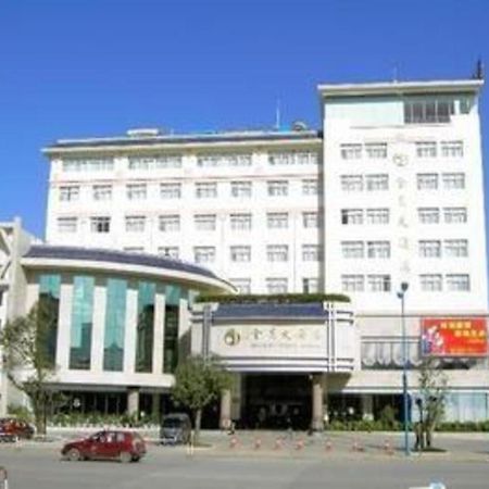 Golden Spring Hotel Lijiang Lijiang  Exterior foto
