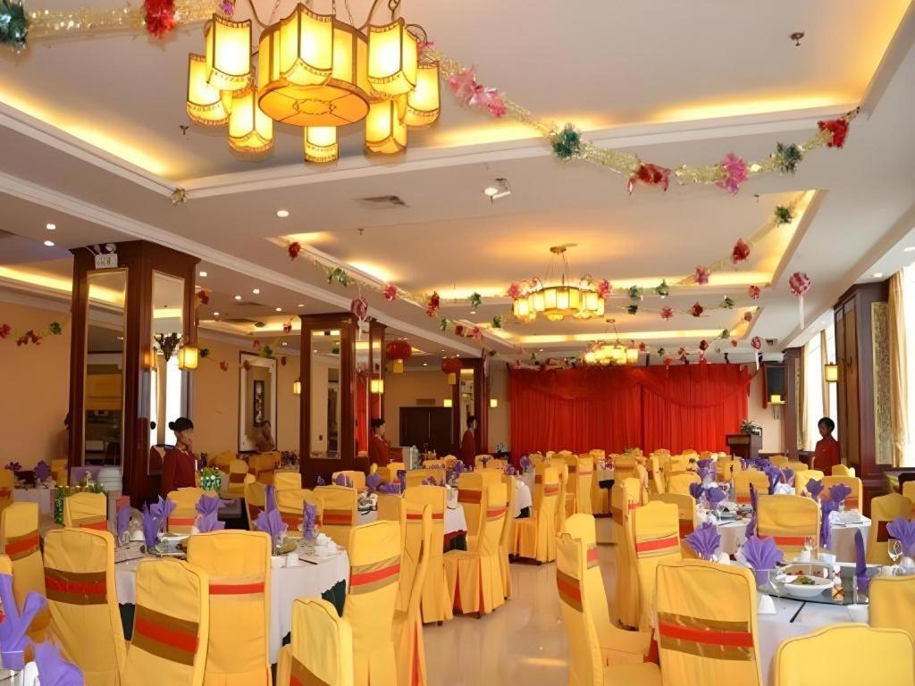 Golden Spring Hotel Lijiang Lijiang  Exterior foto