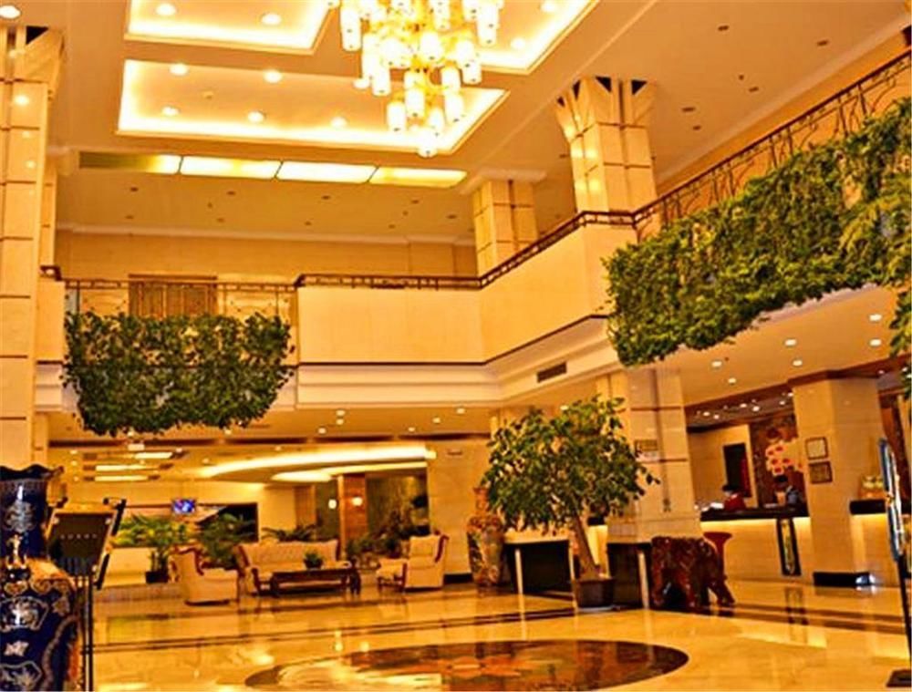 Golden Spring Hotel Lijiang Lijiang  Exterior foto
